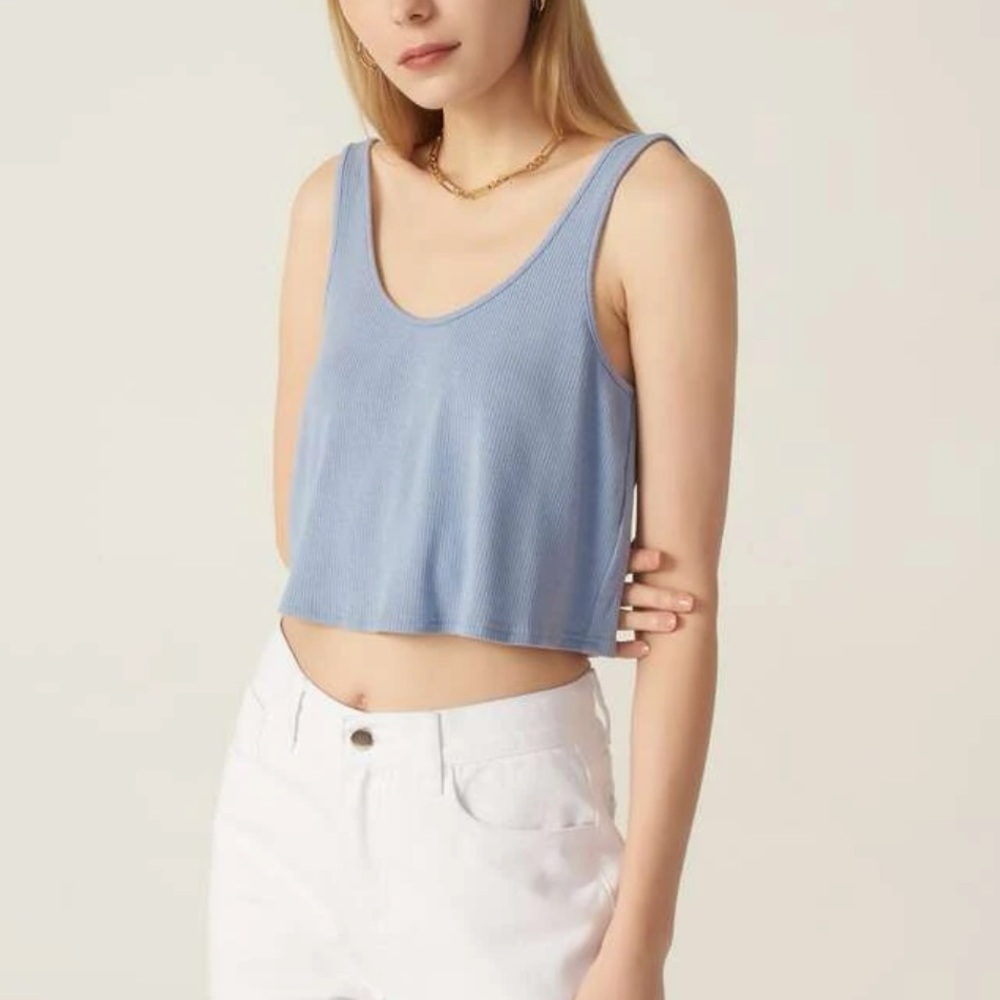 Motif Cropped Tank